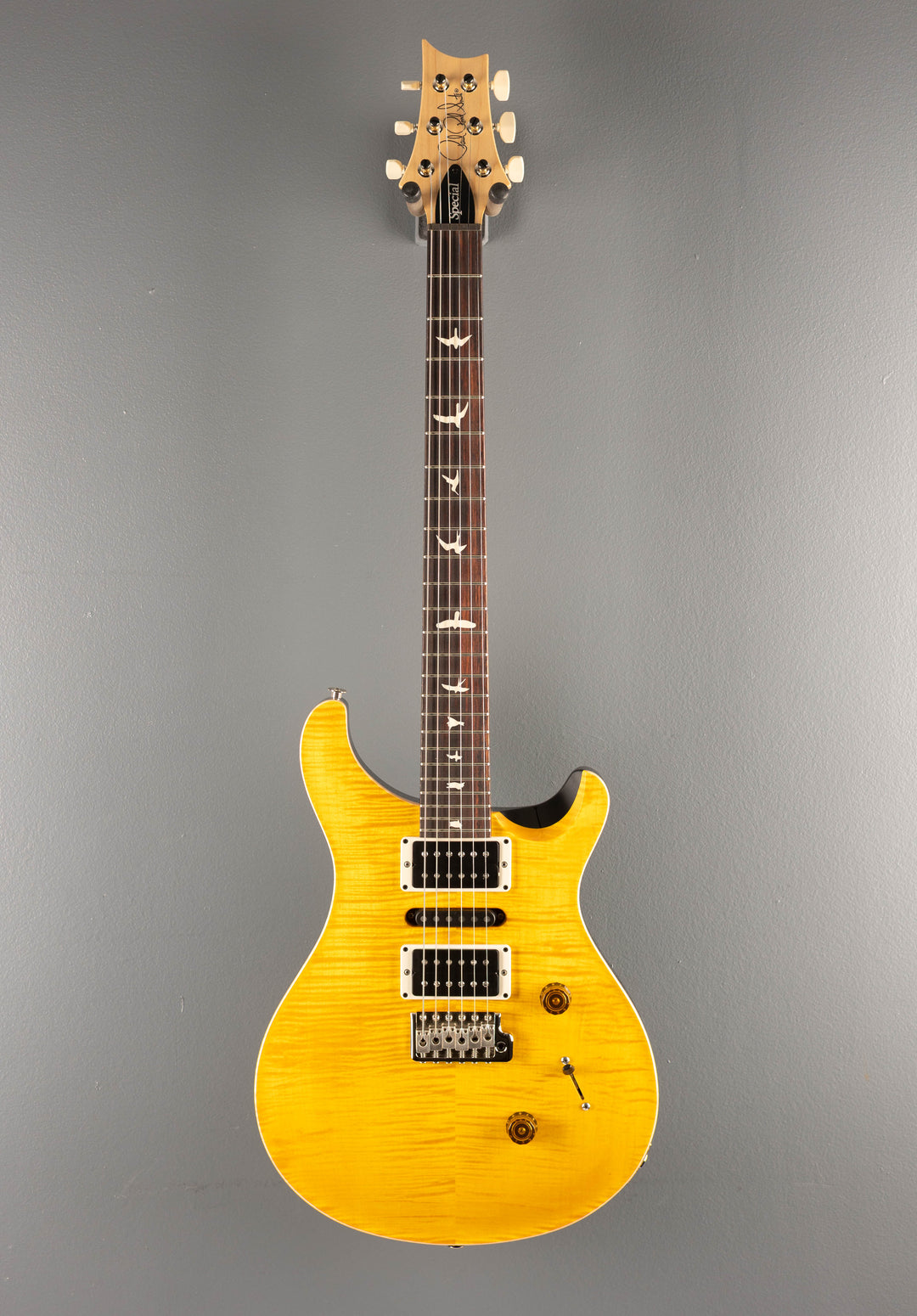CE-24 Special Limited Edition - Vintage Yellow