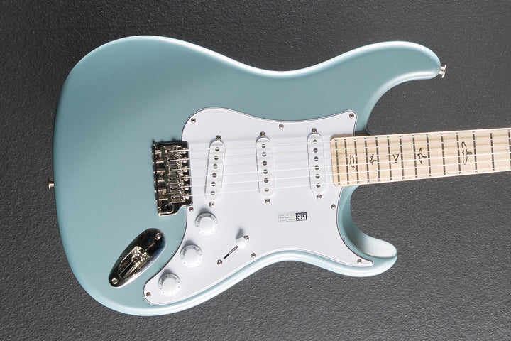 John Mayer Silver Sky - Polar Blue w/Maple