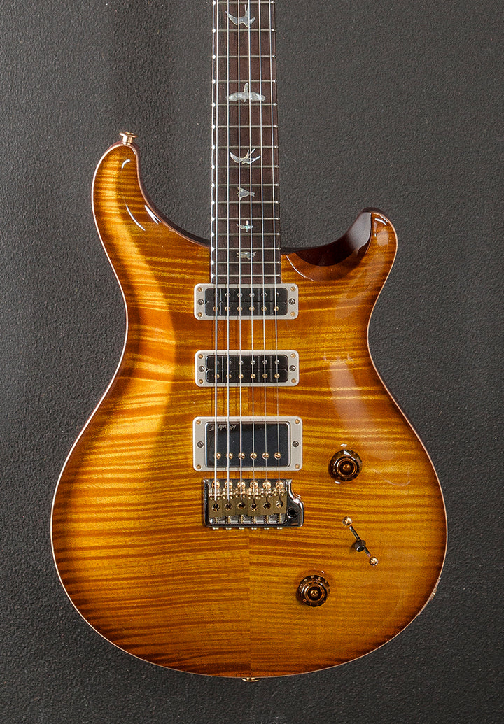 Studio Wood Library Limited – McCarty Sunburst w/Brazilian