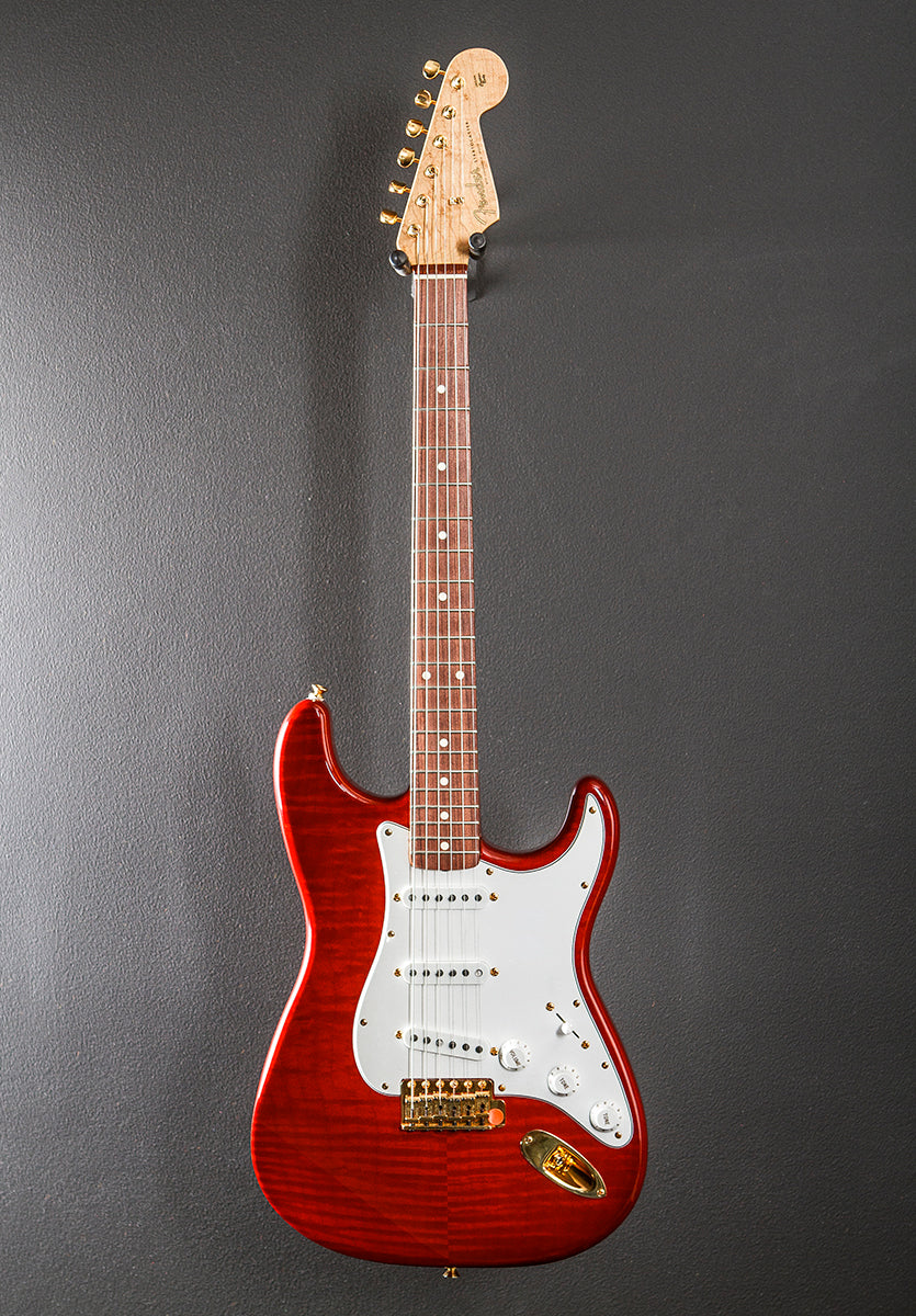 Used signed by and previously owned by Bill Carson Limited Edition Custom '62 Strat '92