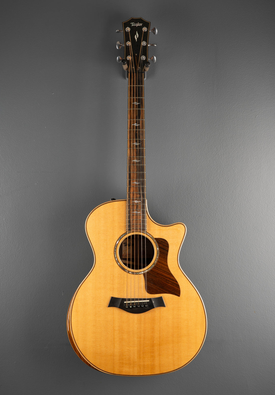 814CE DLX, &