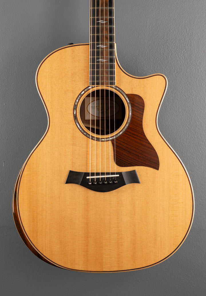 USED 814CE DLX, &