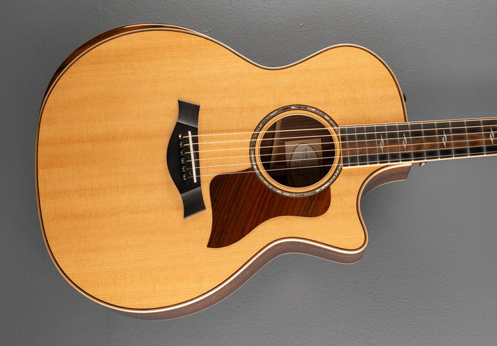 USED 814CE DLX, &