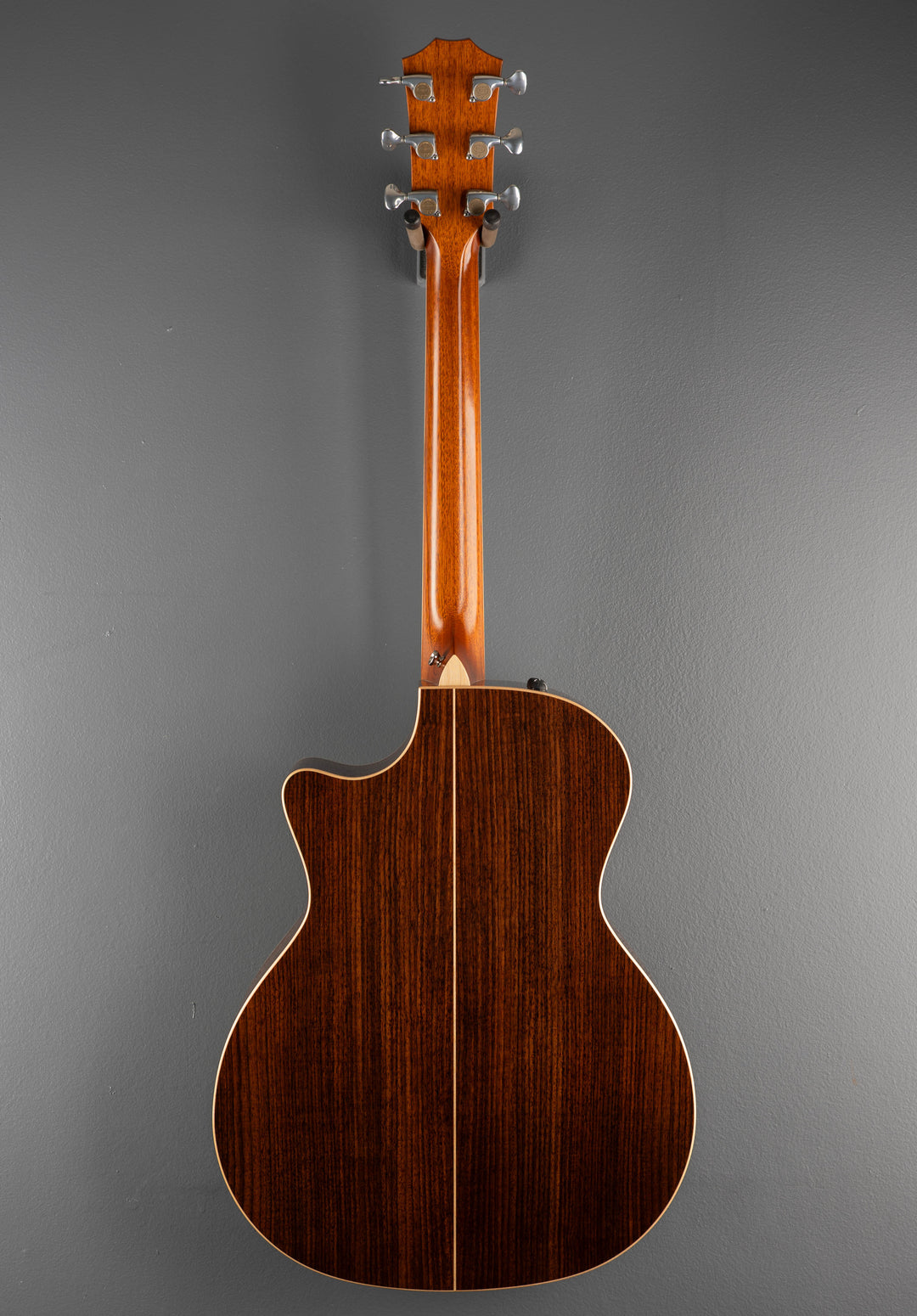USED 814CE DLX, &