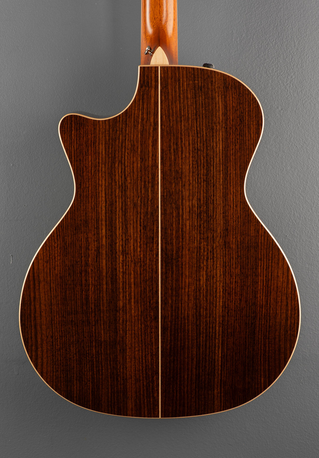 USED 814CE DLX, &