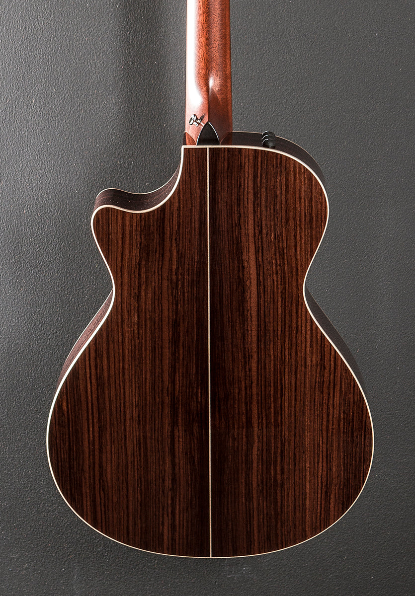 812CE 12-Fret '25