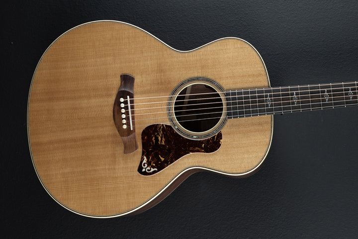 Used Gold Label 814e &