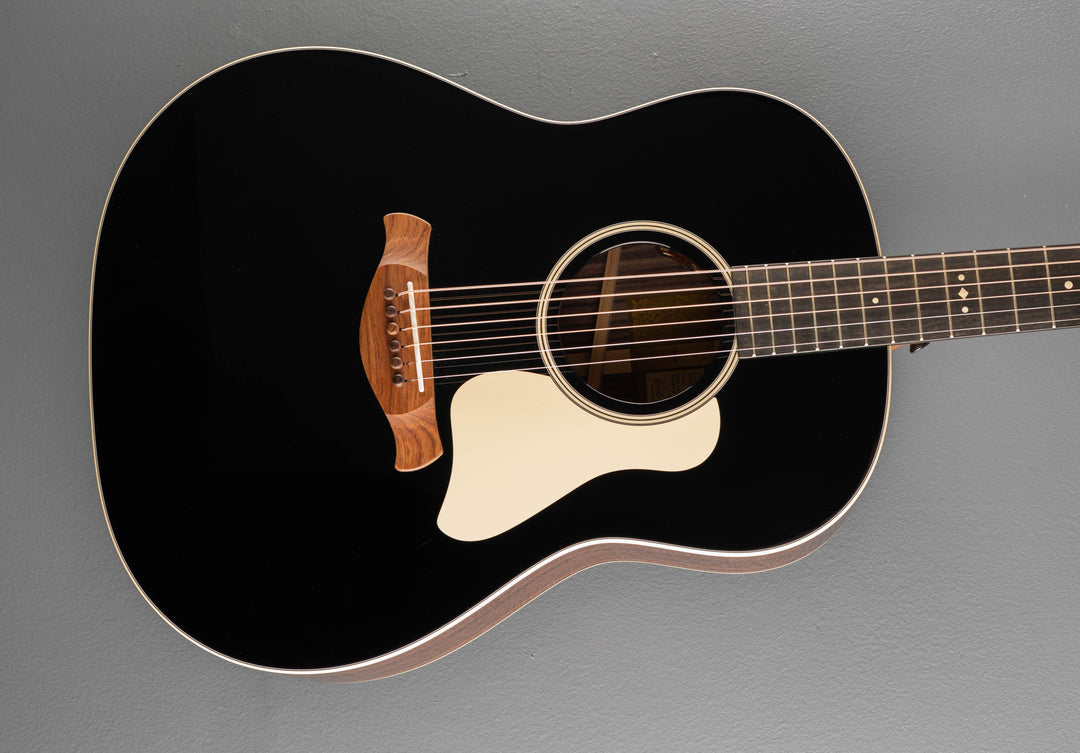 USED Gold Label 717E Blacktop &