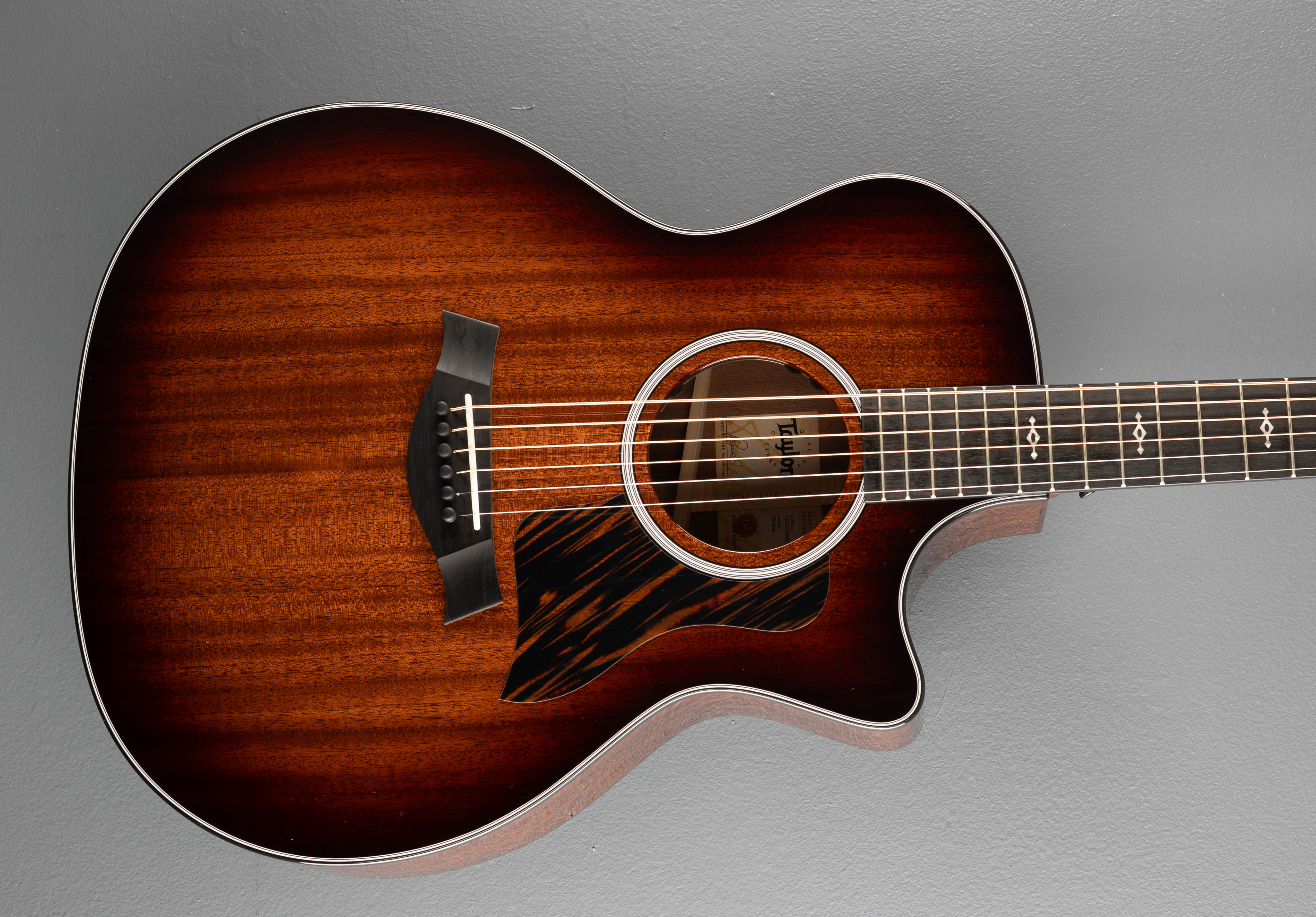 Next Generation 324CE – Dave's Guitar Shop
