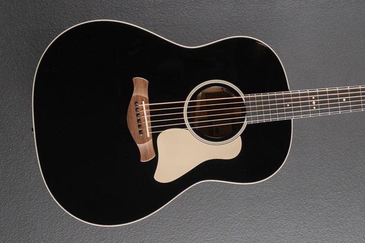 Used Gold Label 517E Blacktop &