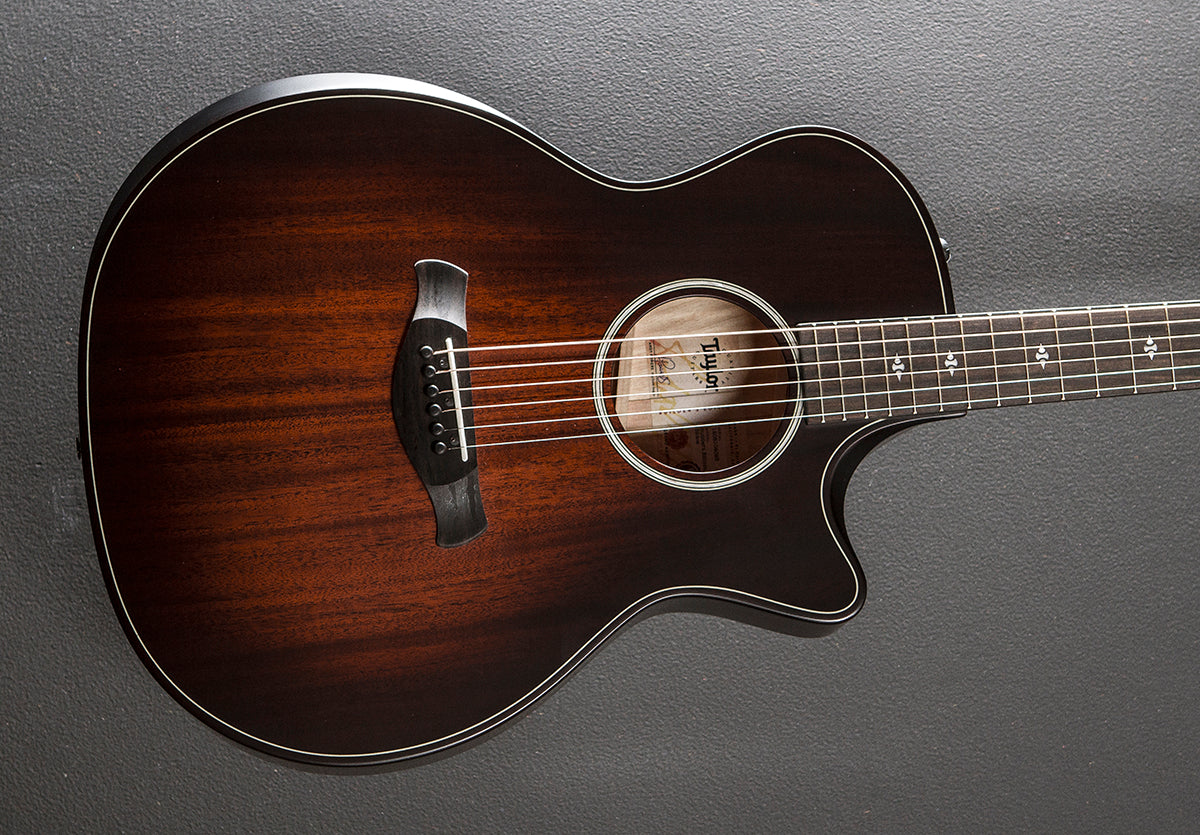 Builder s Edition 324CE Dave s Guitar Shop