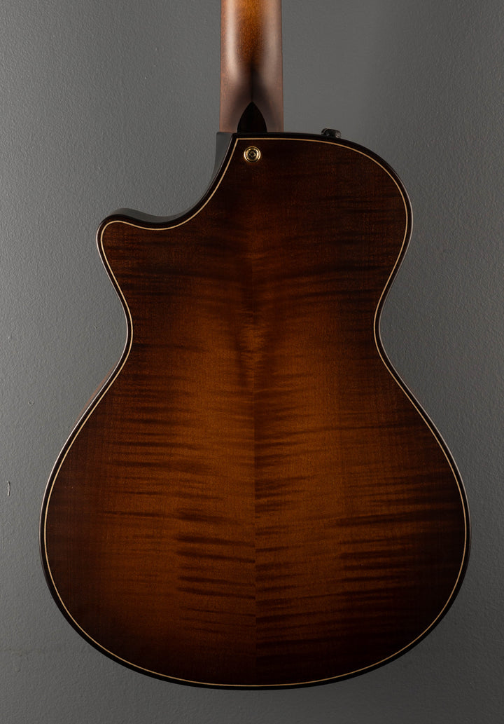 Builder’s Edition 652CE 12 String