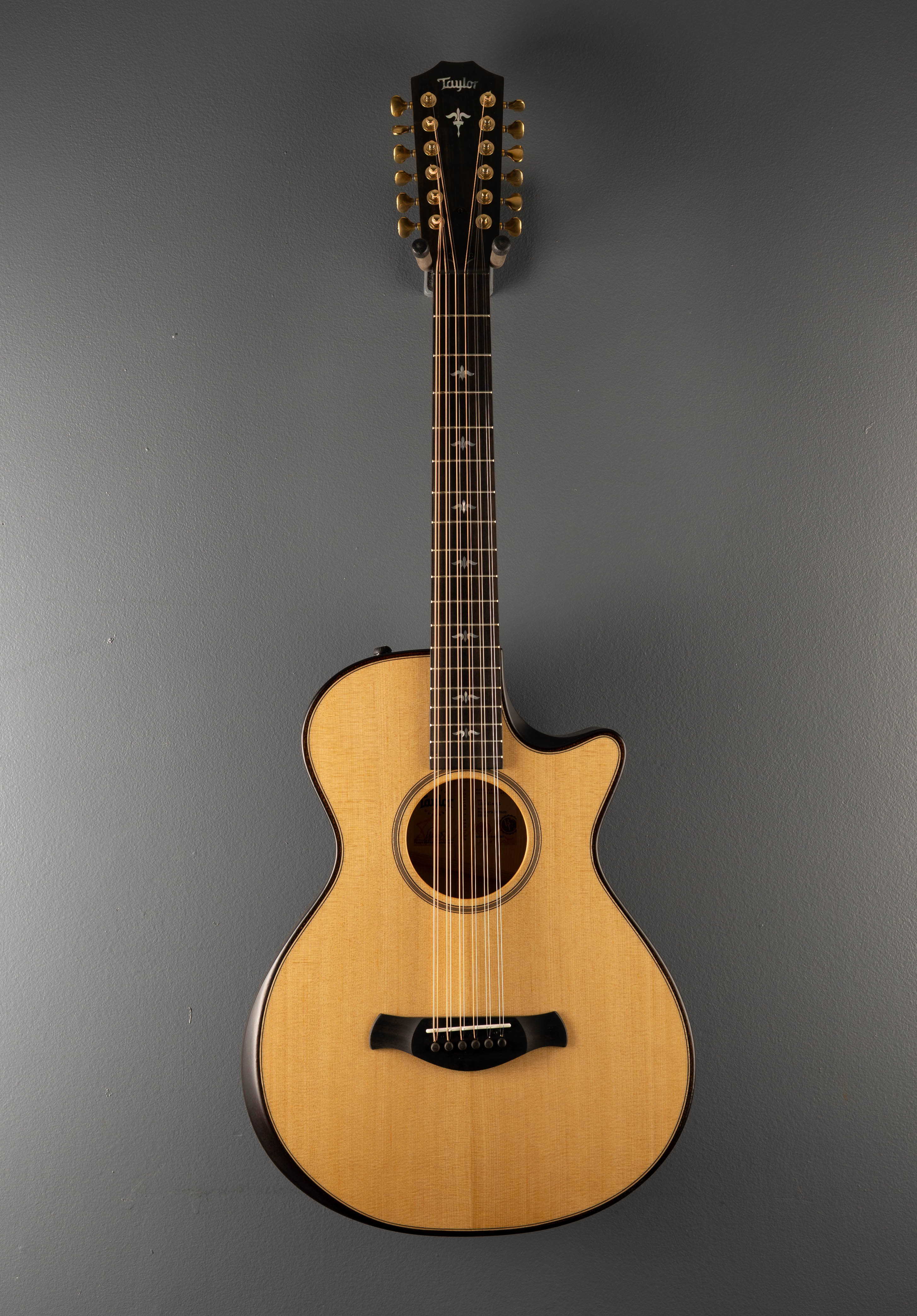 2024 Builder's Edition 652CE 12 String – Dave's Guitar Shop