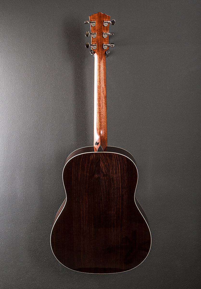 Gold Label 717E Blacktop '25