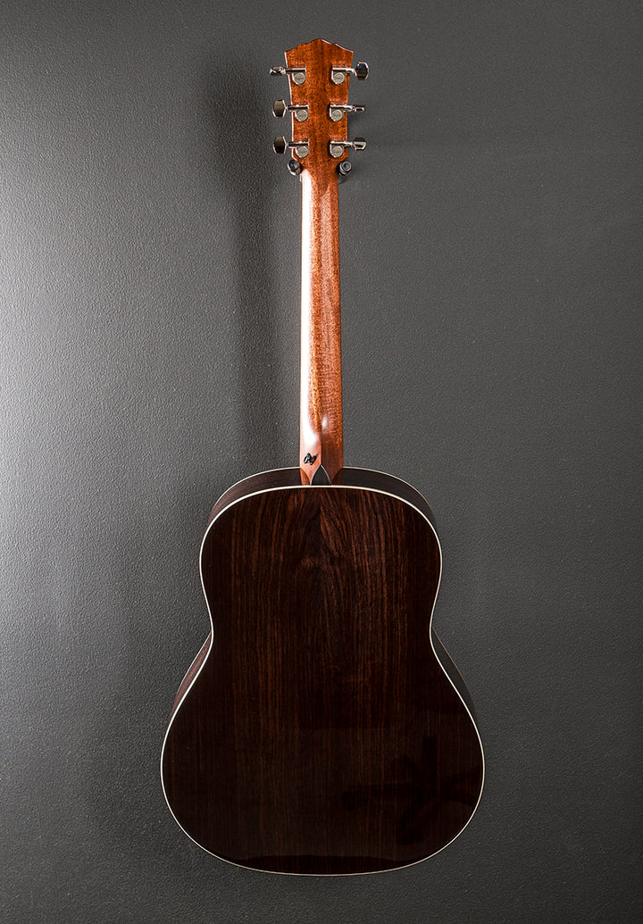 Gold Label 717E Blacktop '25