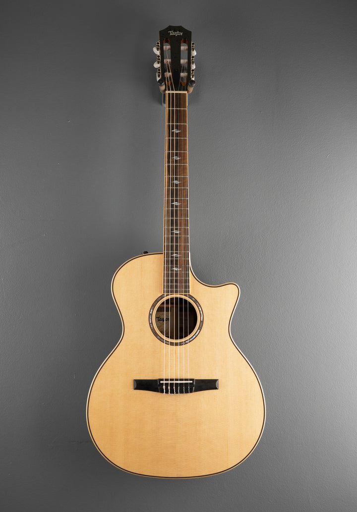 USED 814CE-N &