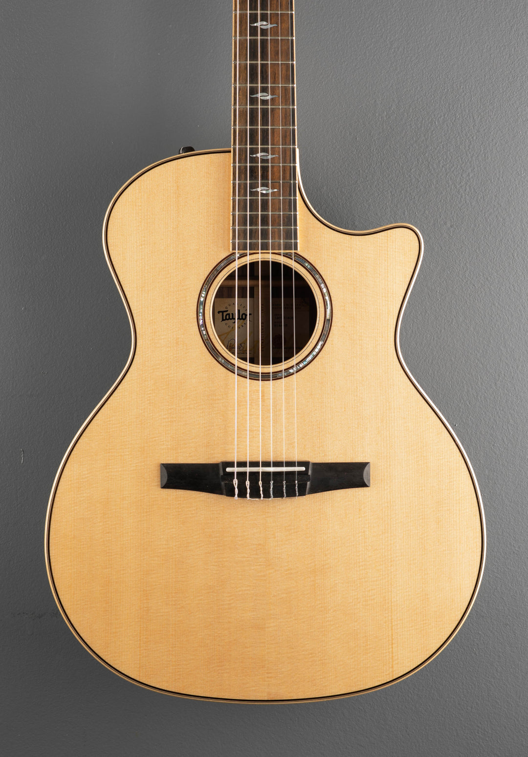 USED 814CE-N &