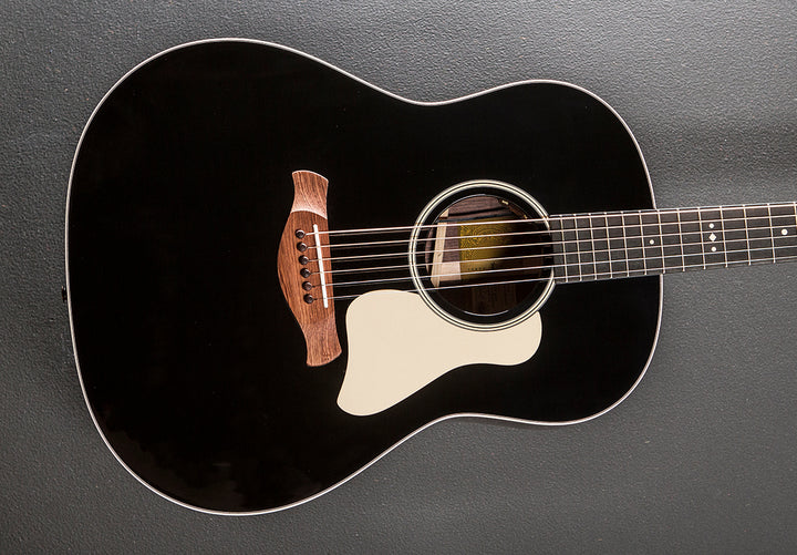 Gold Label 717E Blacktop '25