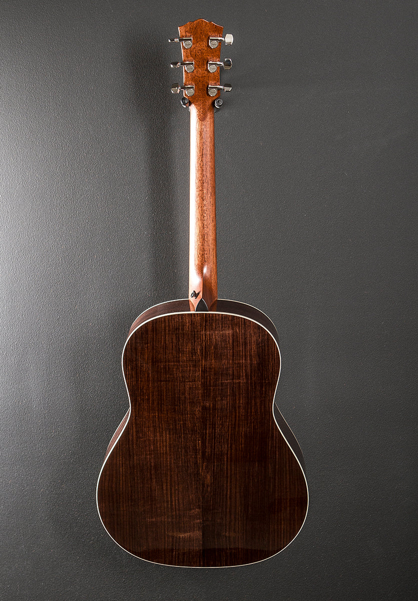 Gold Label 717E Blacktop '25