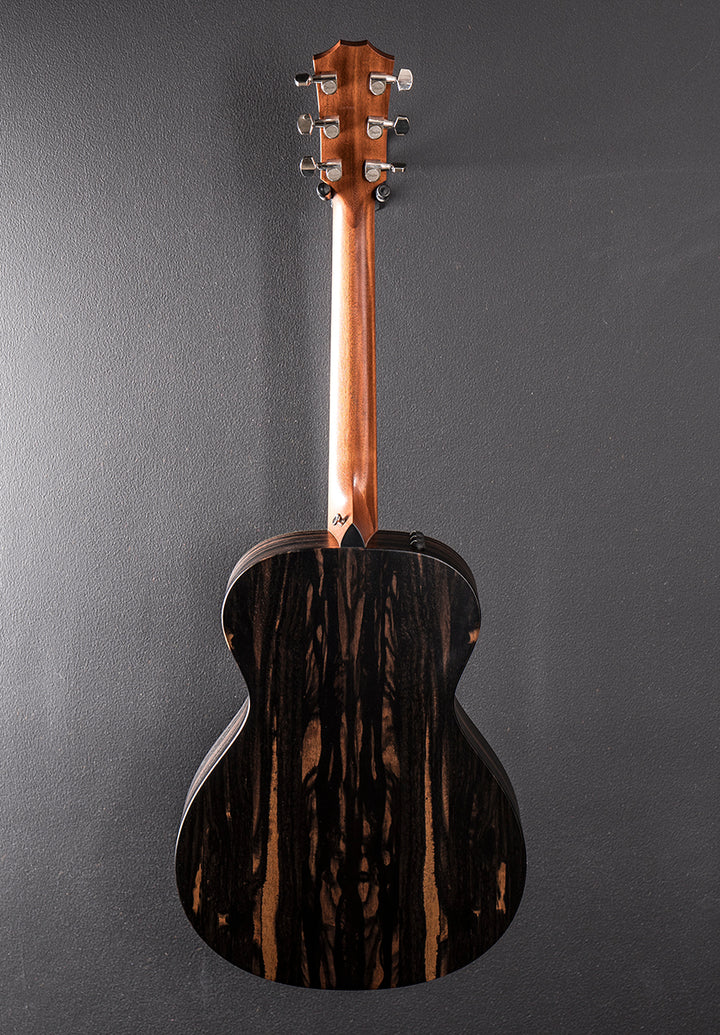 Used American Dream AD12E Blacktop w/Ebony &