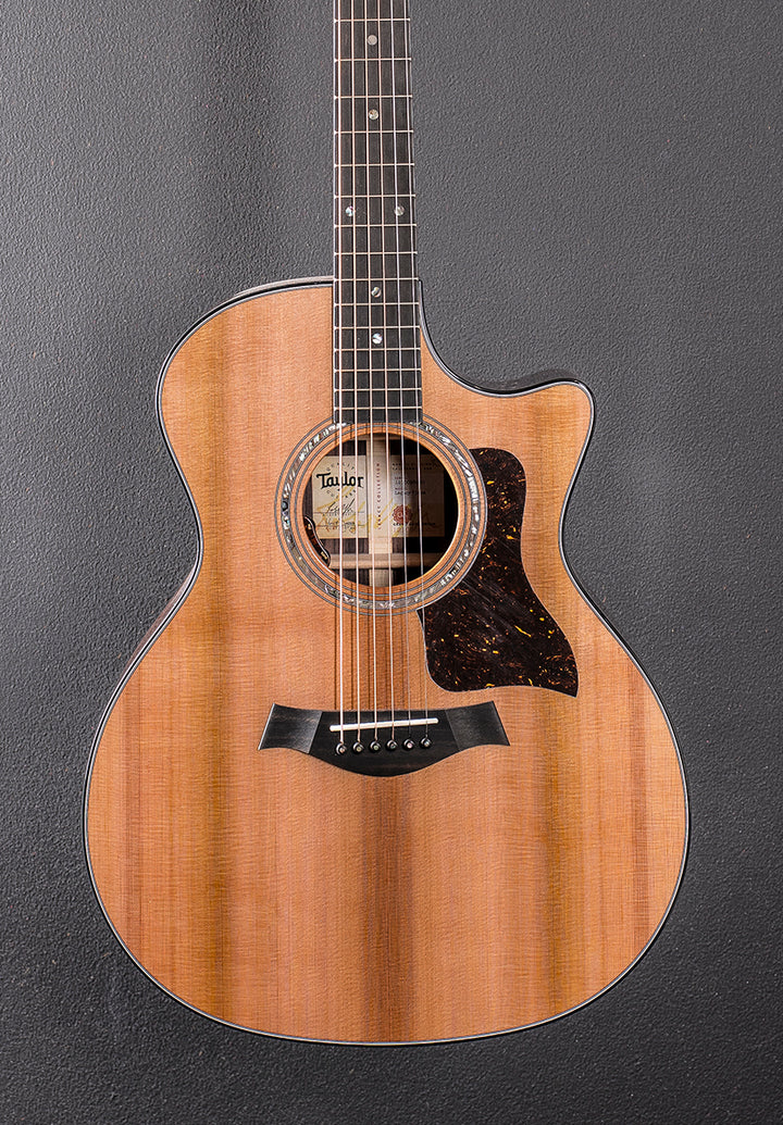 Legacy 714CE