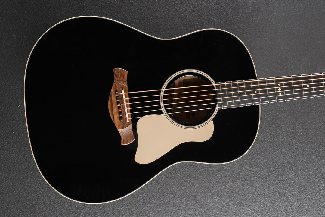 Used Gold Label 517E Blacktop &