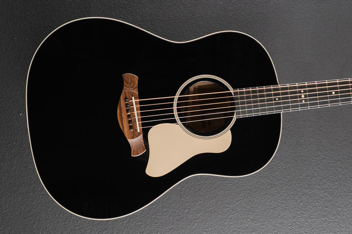 Used Gold Label 517E Blacktop &