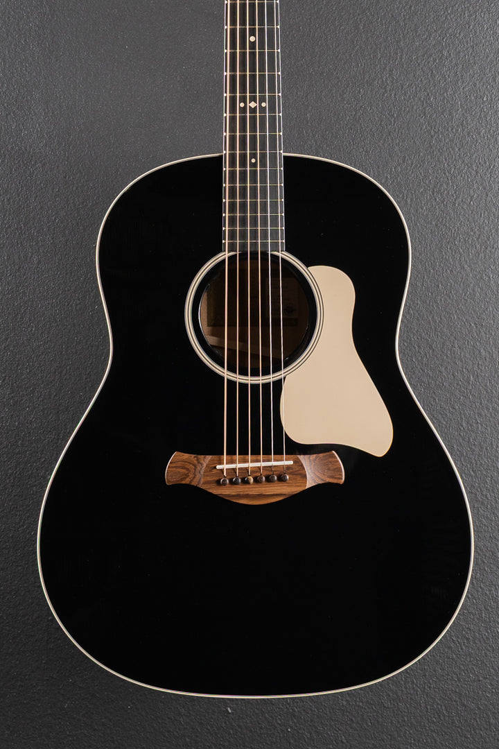 Used Gold Label 517E Blacktop &