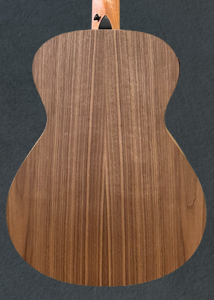USED Academy 12E-N &