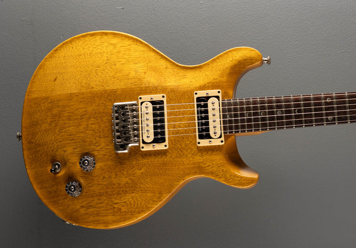 KL33 Santana Korina, '08