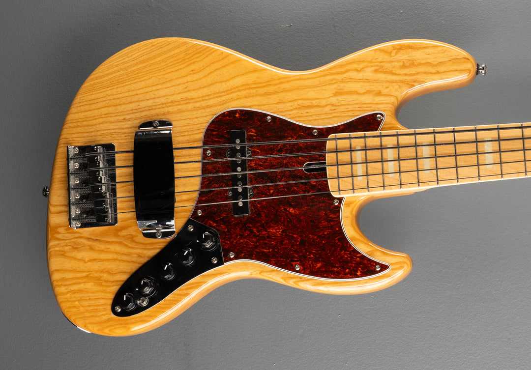 Marcus Miller V7 5 String Bass, Recent