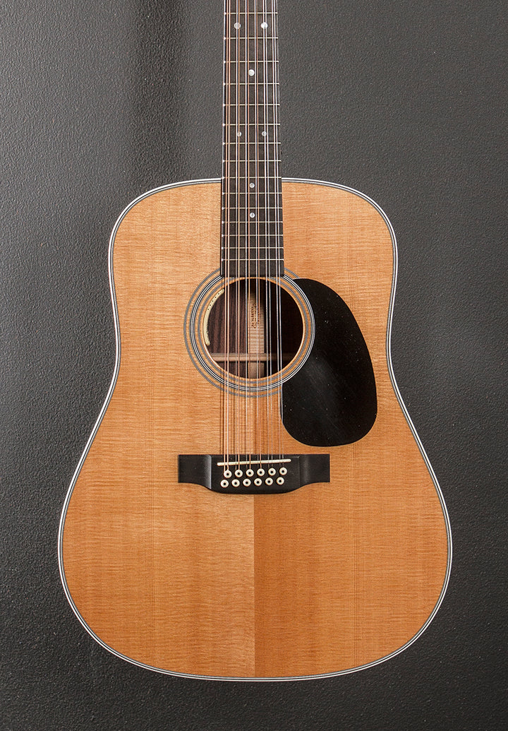 D12-28 12 String '15