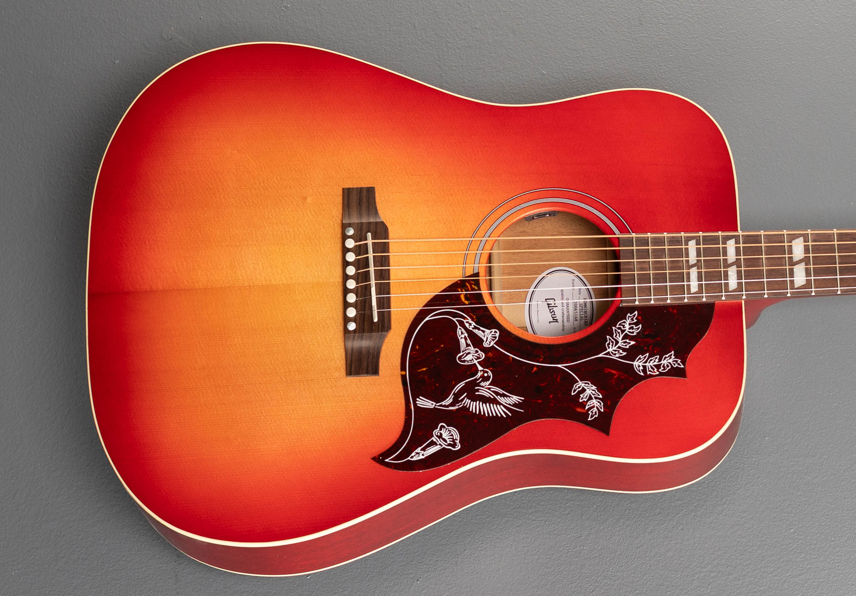 Hummingbird Special - Satin Vintage Cherry Sunburst – Dave's