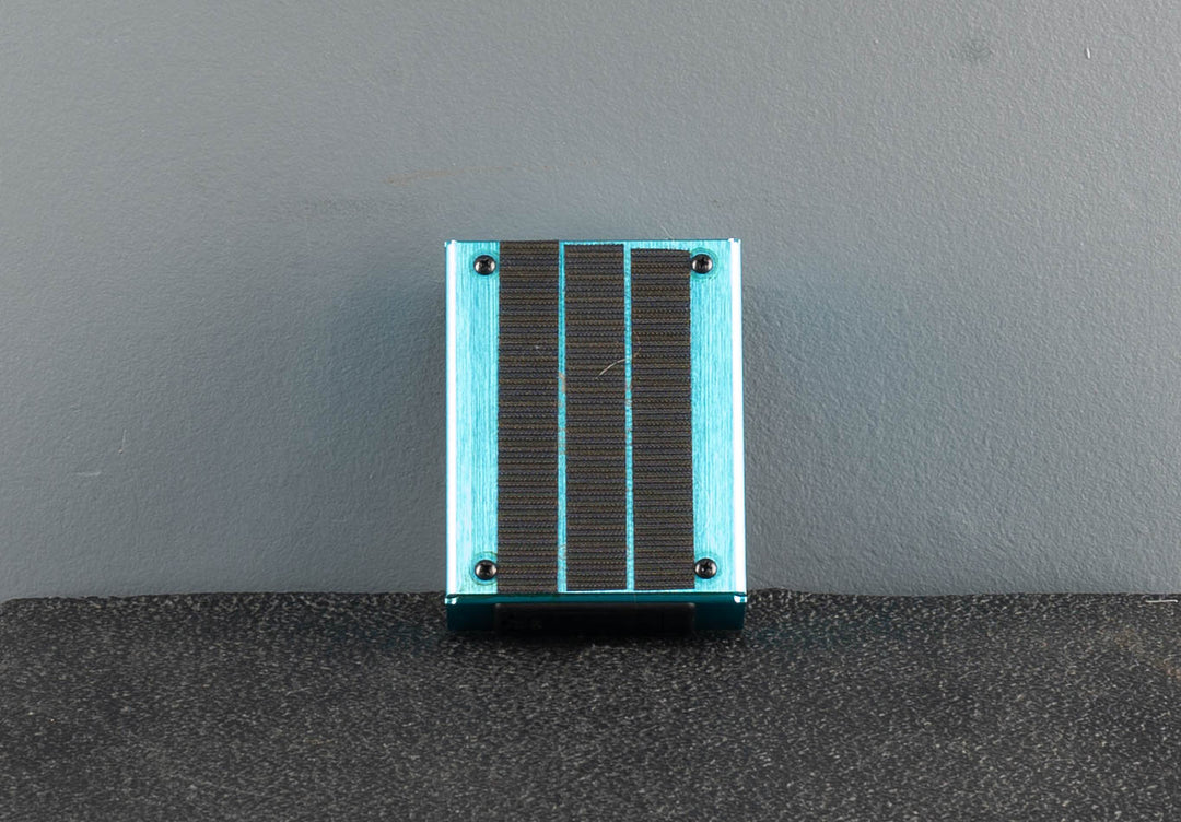 aqua puss pedal Aqua Puss Analog Delay MKII, Recent – Dave's Guitar Shop