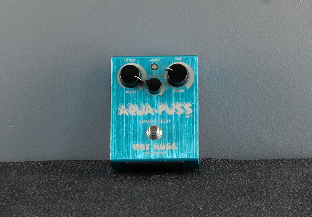aqua puss pedal Aqua Puss Analog Delay MKII, Recent – Dave's Guitar Shop