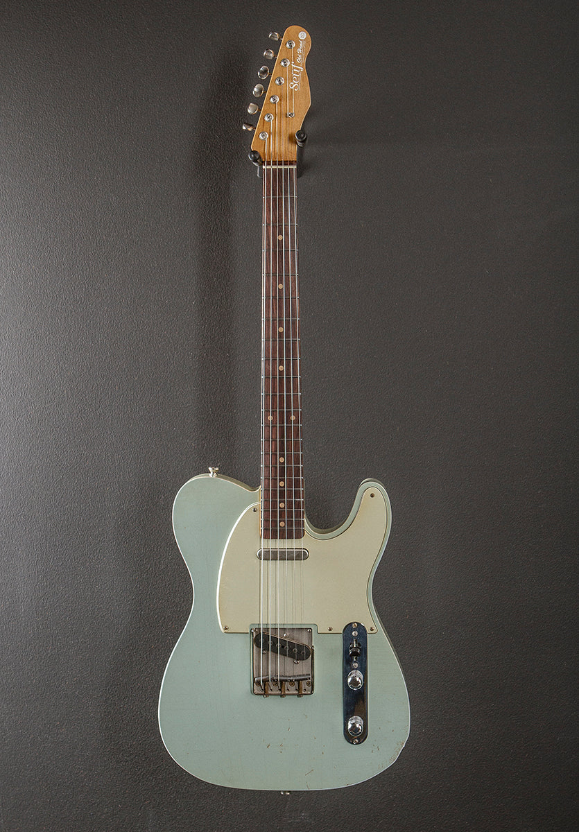 Old Hand 20 - Aged Sonic Blue – Dave's Guitar Shop