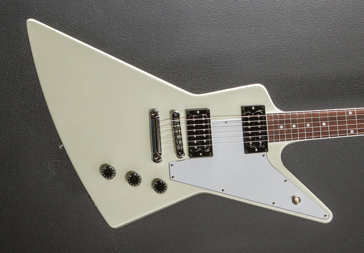 70's Explorer - Classic White