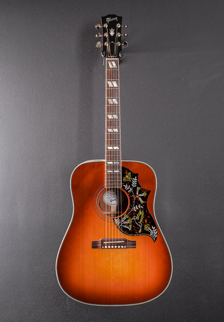 Hummingbird Standard - Vintage Cherry Sunburst