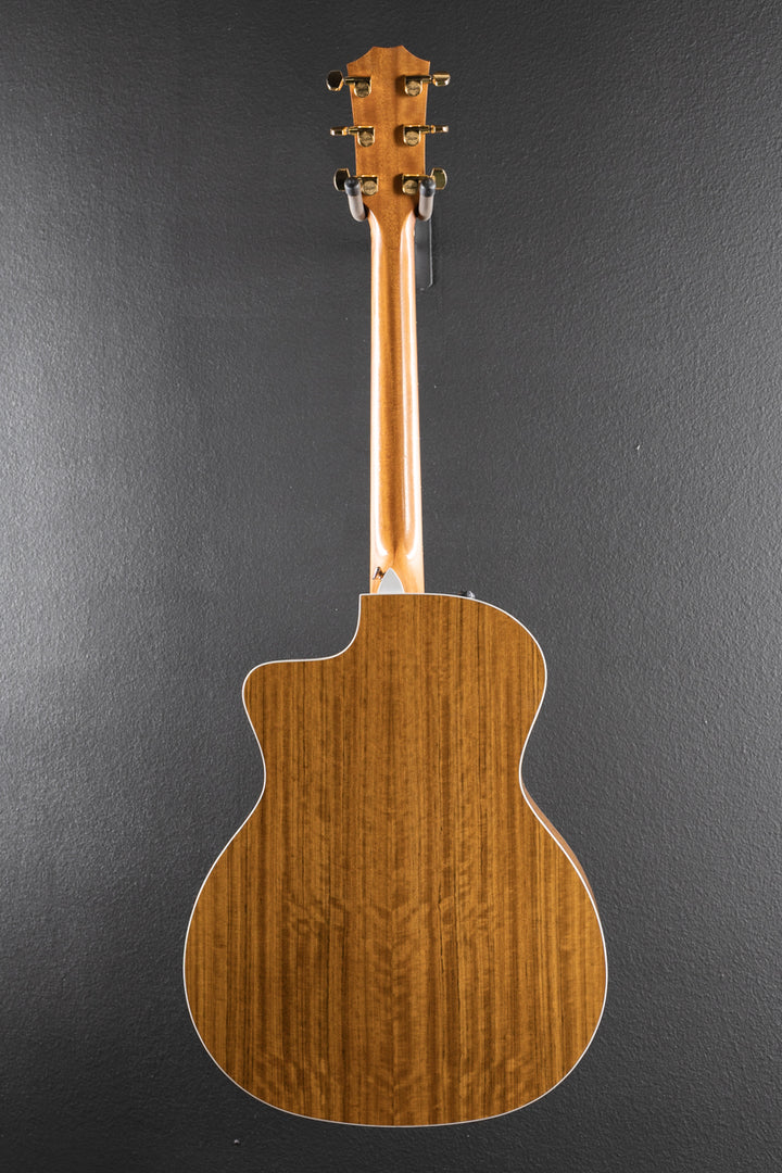Used 214CE-O DLX LTD &