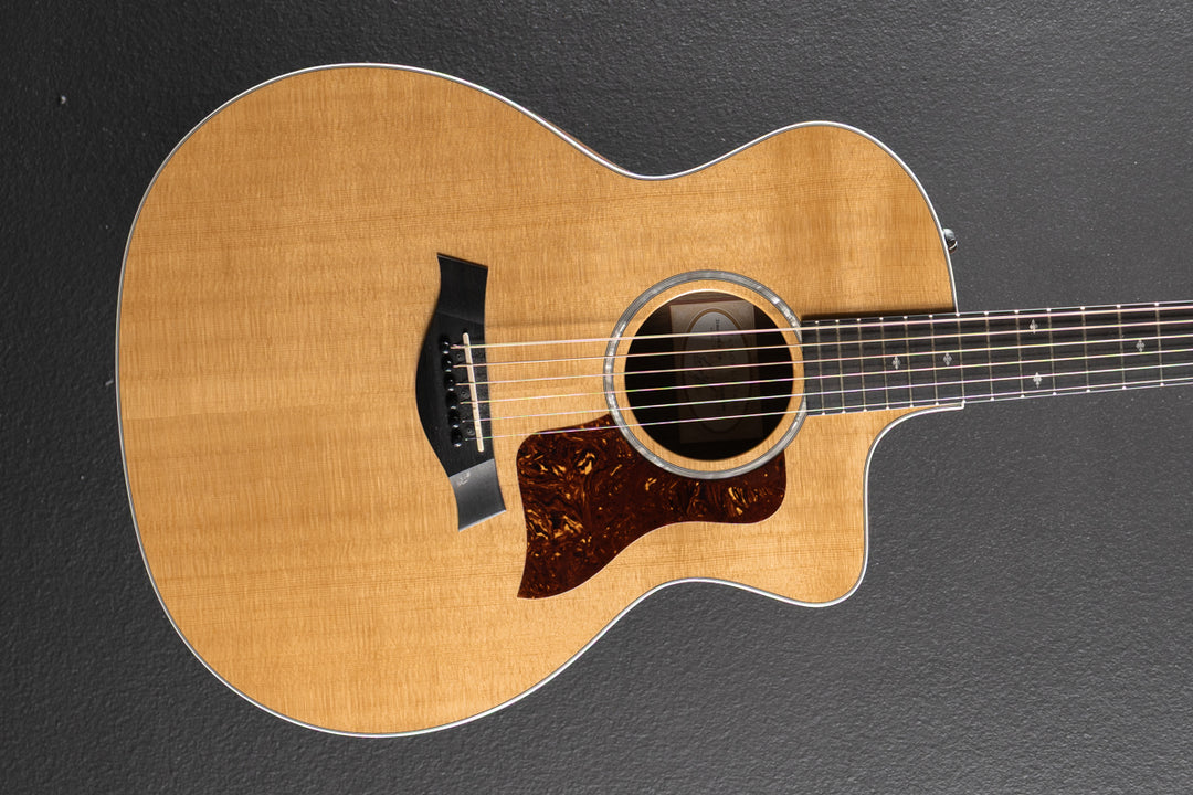 Used 214CE-O DLX LTD &