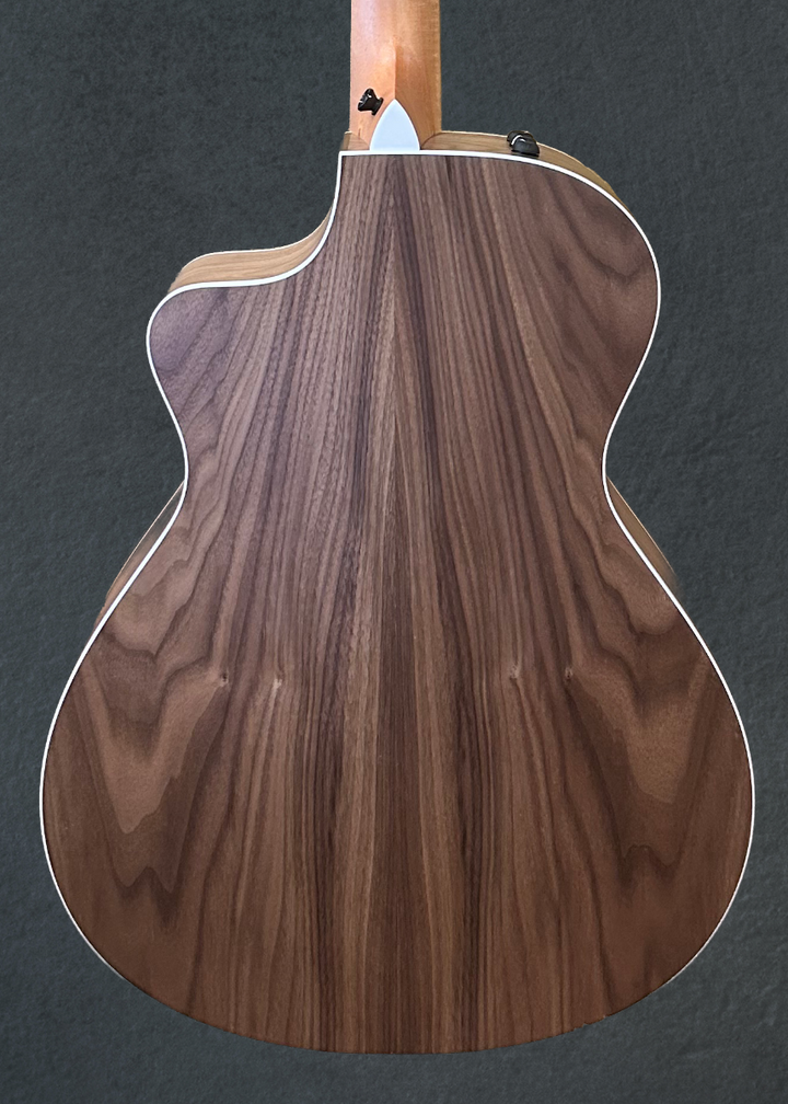 USED 212CE Walnut &