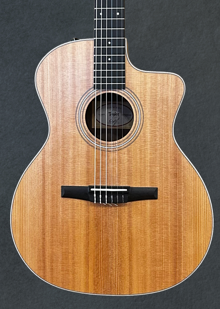 USED 214CE-N Walnut &