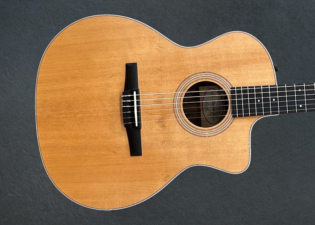 USED 214CE-N Walnut &