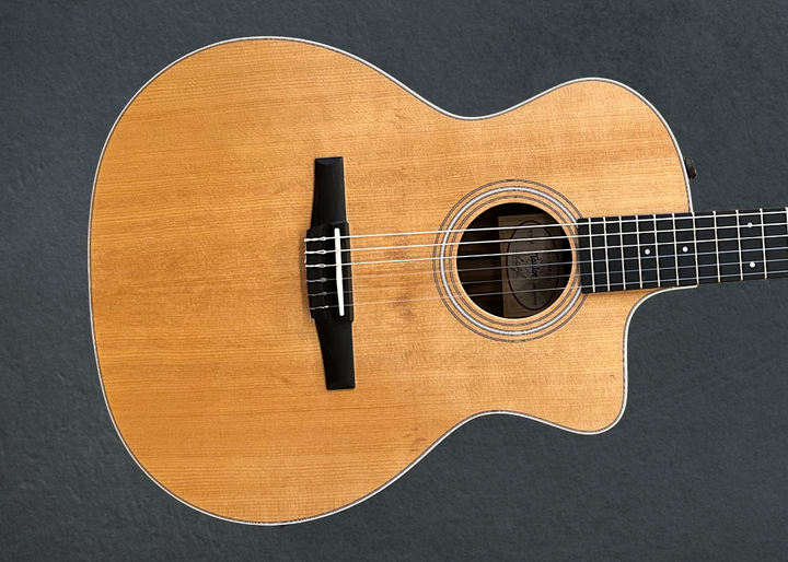 USED 214CE-N Walnut &