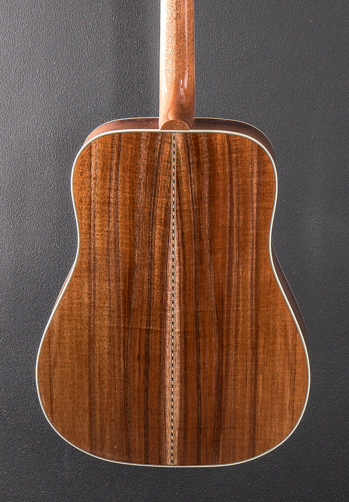Hummingbird Elegant Koa - Honey Burst
