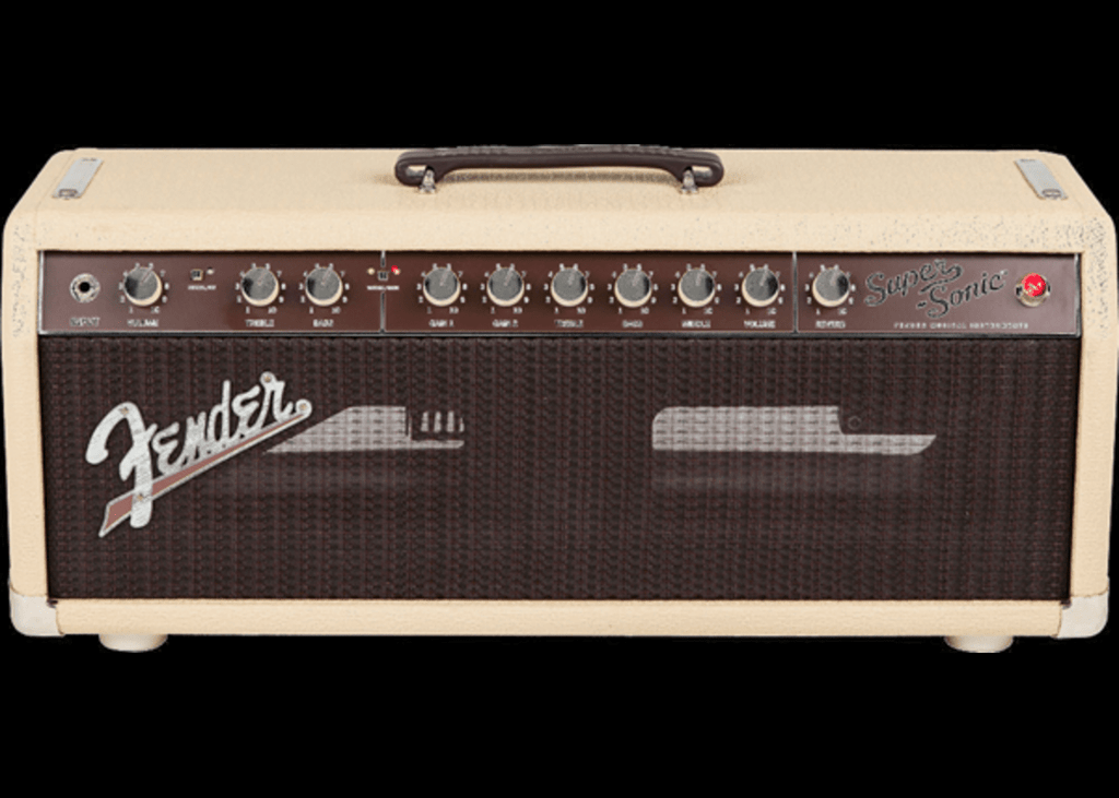 ロベルトSquier by Fender SuperSonic Fender Japan is reprising the Super-Sonic shape for a new