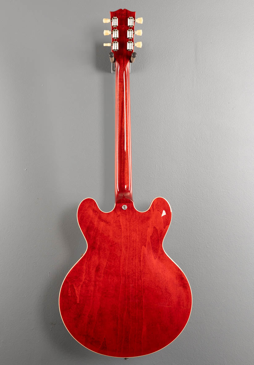 ES-335 - Sixties Cherry – Dave's Guitar Shop