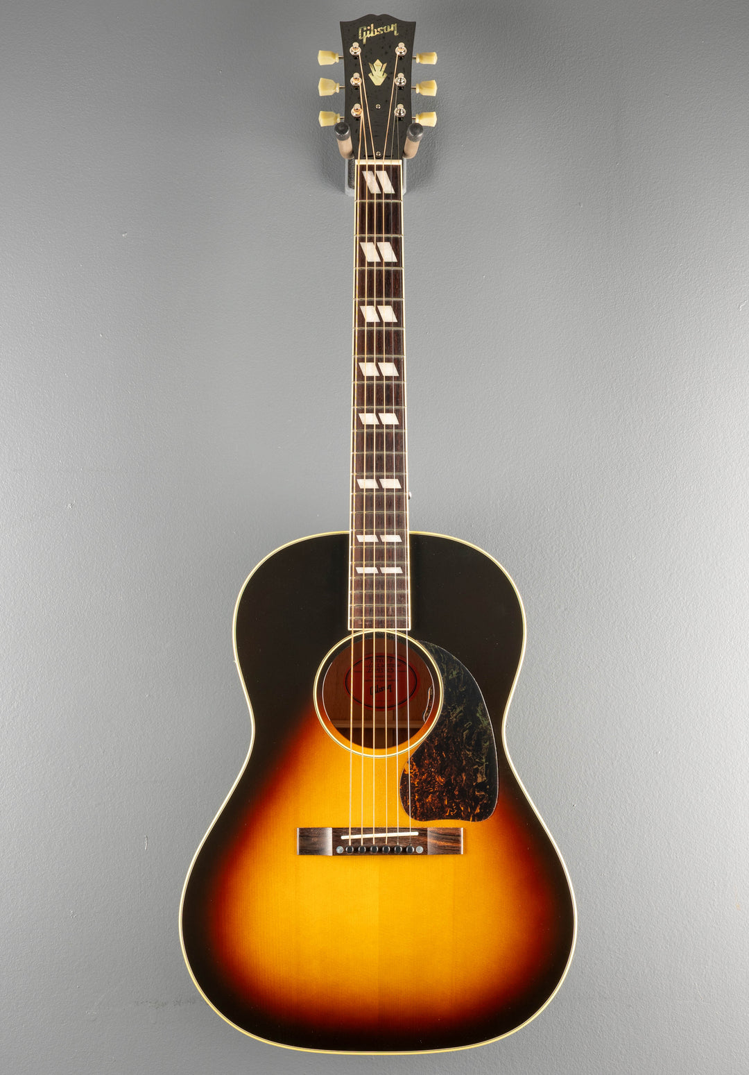 Nathaniel Rateliff LG-2 Western, &