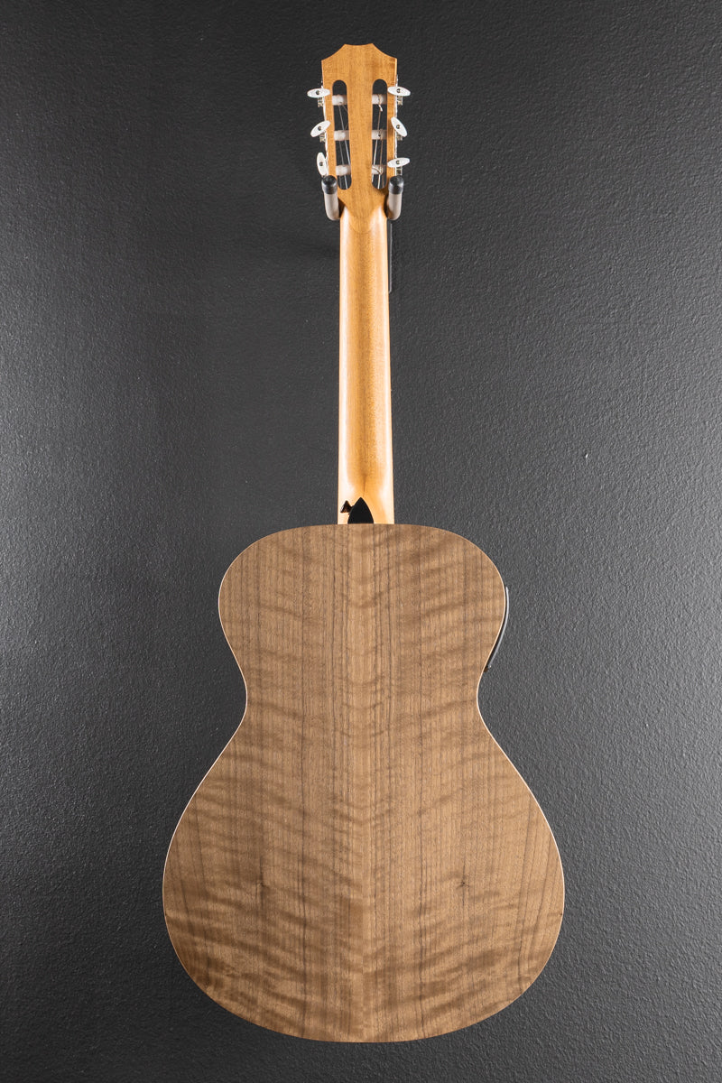 USED Academy 12E-N &