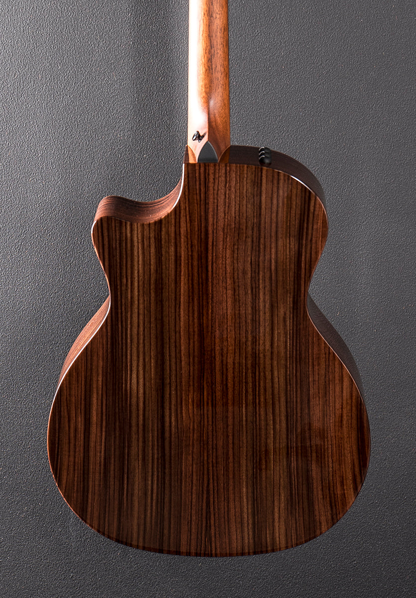 414CE Studio SEB &